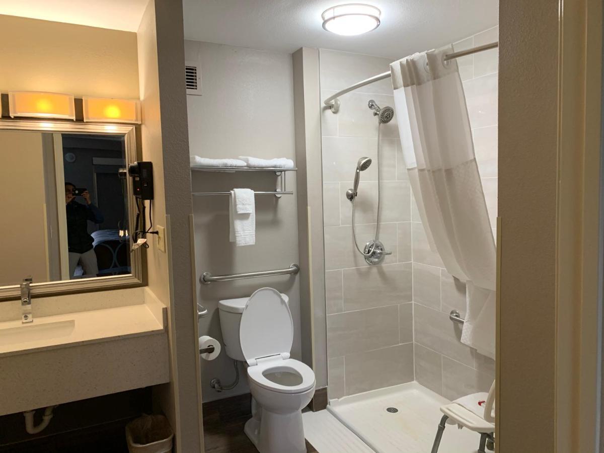 Super 8 By Wyndham Cookeville, Tn